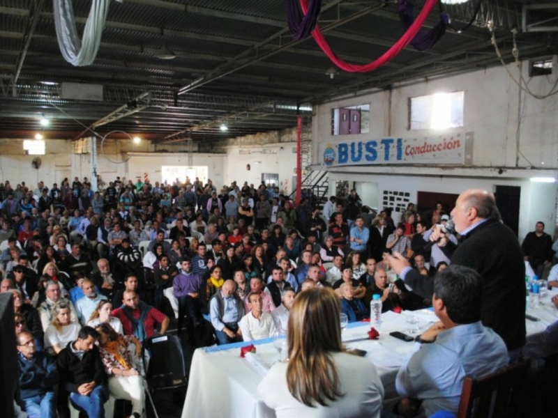 Busti irá en un frente con el PJ: “Hoy mi diferencia es con el gobierno conservador de Macri”