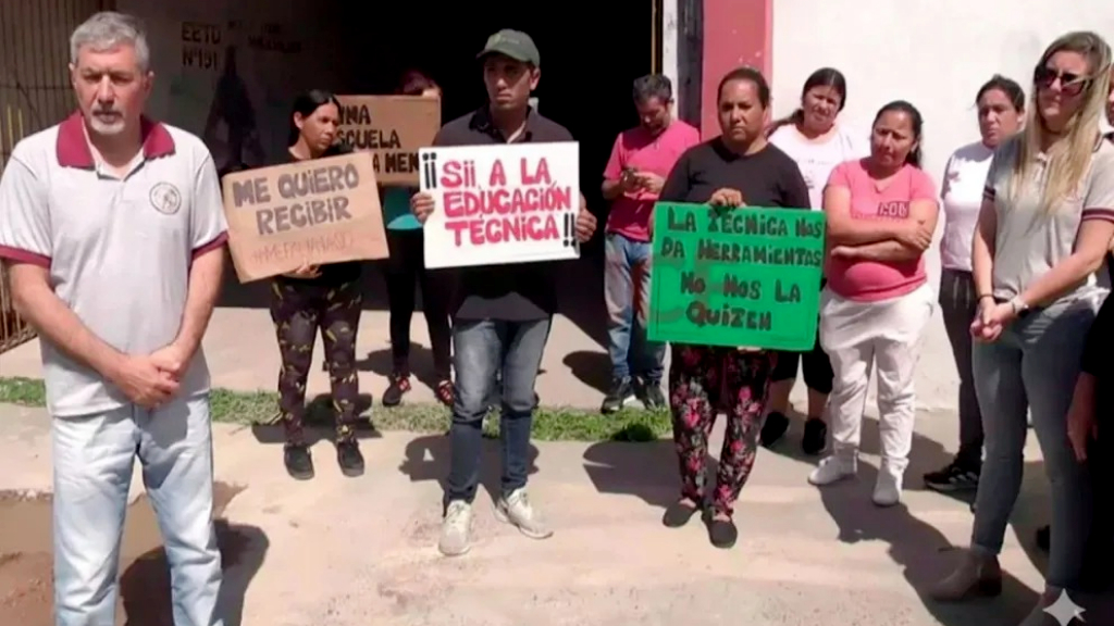 Rechazan el cierre de una escuela técnica