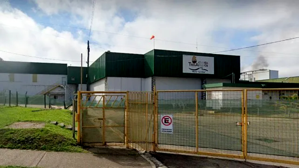 Granja Tres Arroyos adeuda salarios y crece el malestar entre los empleados
