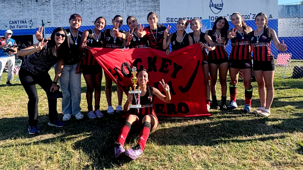 El Hockey de Villa Mantero invicto en la Copa de Oro sub15