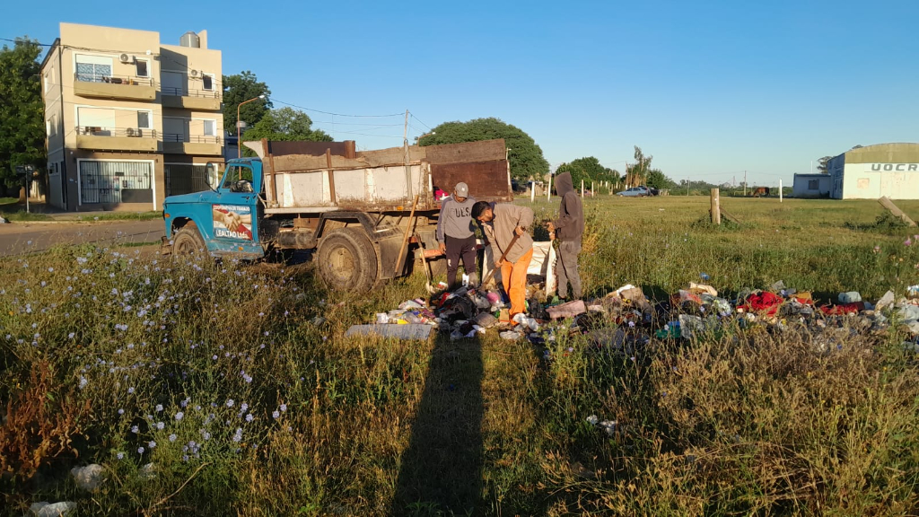 Continúa la erradicación de minibasurales