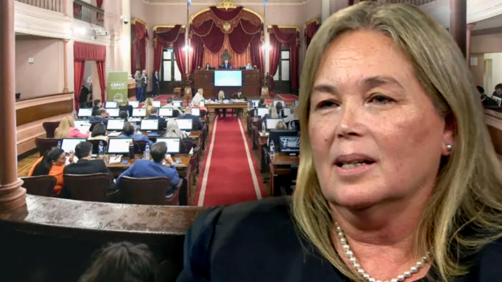 La vocal Medina y sus vuelos al exterior