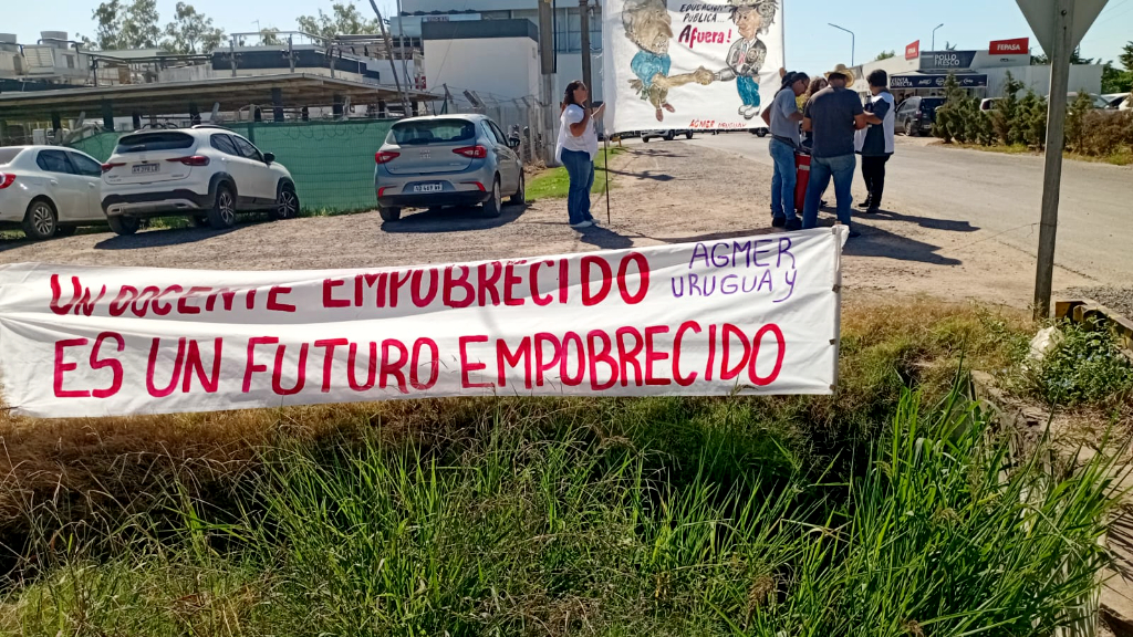 Agmer se enteró que Frigerio andaba por Concepción y le llevó su reclamo