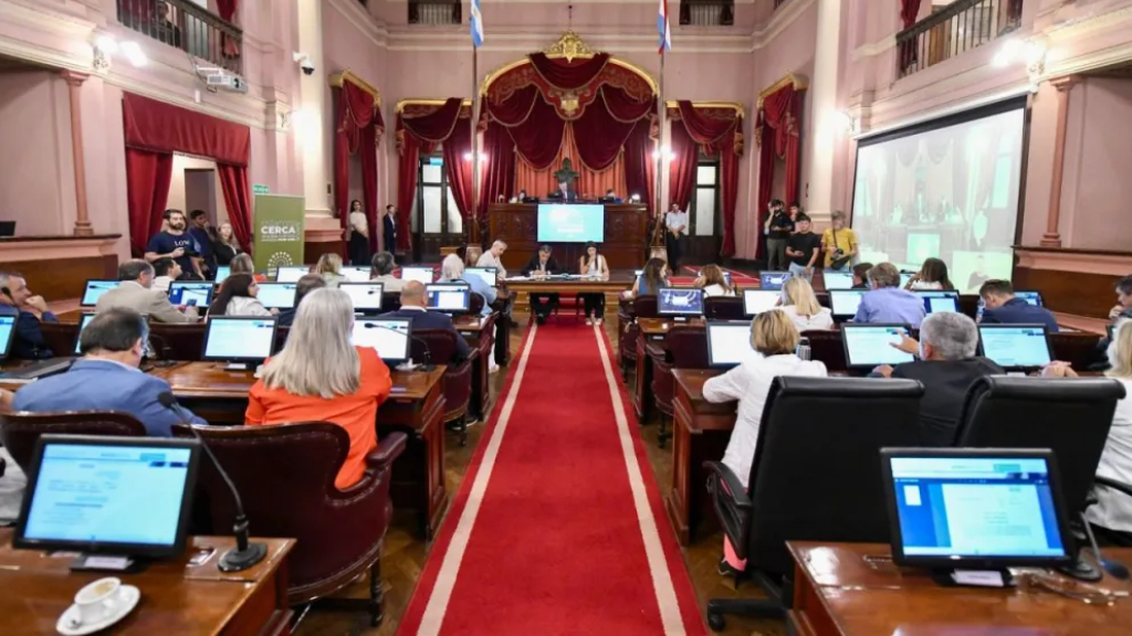 La deuda pública entrerriana será estudiada por una comisión permanente