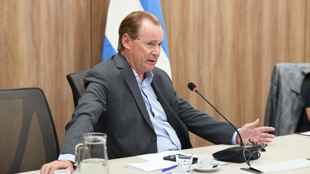 Familias sobreendeudadas: Bordet propone suspender embargos y ejecuciones 