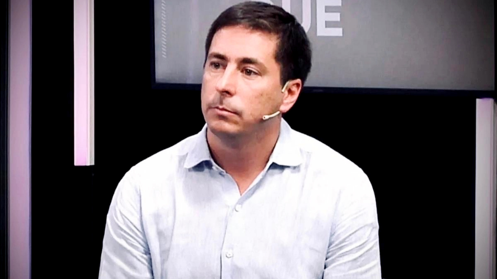 “Desdoblar es una posibilidad, pero hay que tomar medidas que alienten a que la gente vaya a votar”