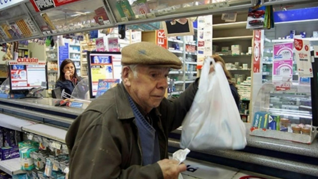 Medicamentos del PAMI: la Justicia levantó la cautelar, pero el amparo sigue