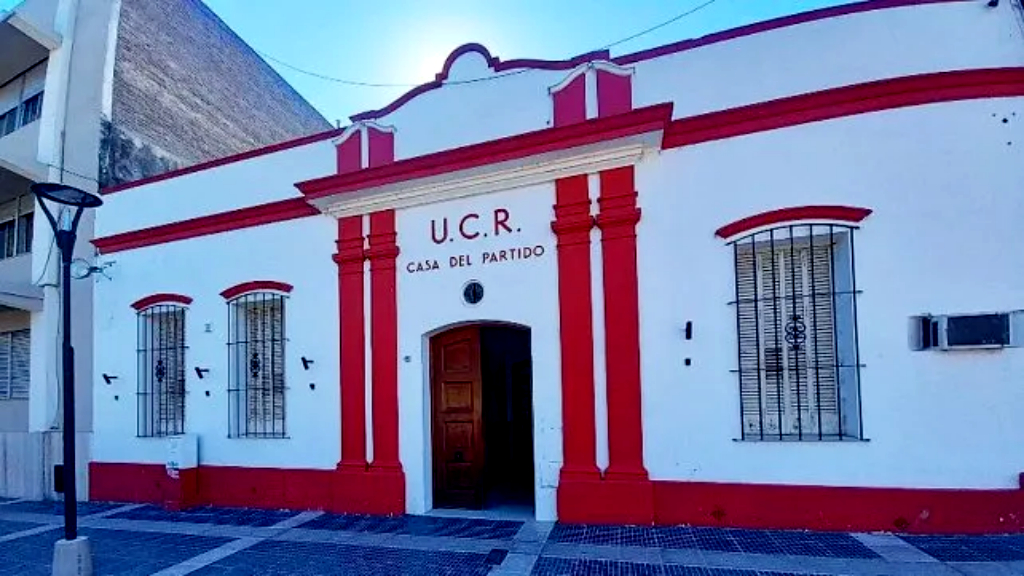 El radicalismo salió a bancar la reforma