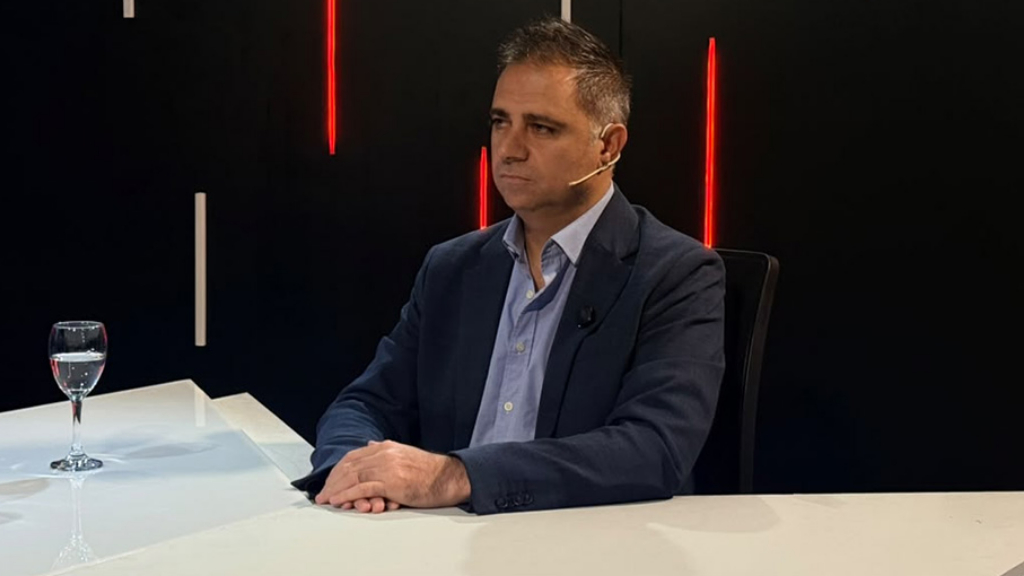 Davico rechazó el nuevo sistema de comedores y pidió que