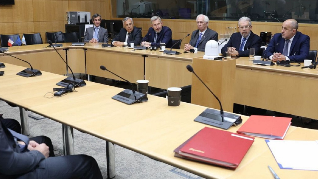 Frigerio evaluó herramientas de financiamiento para proyectos estratégicos de Entre Ríos