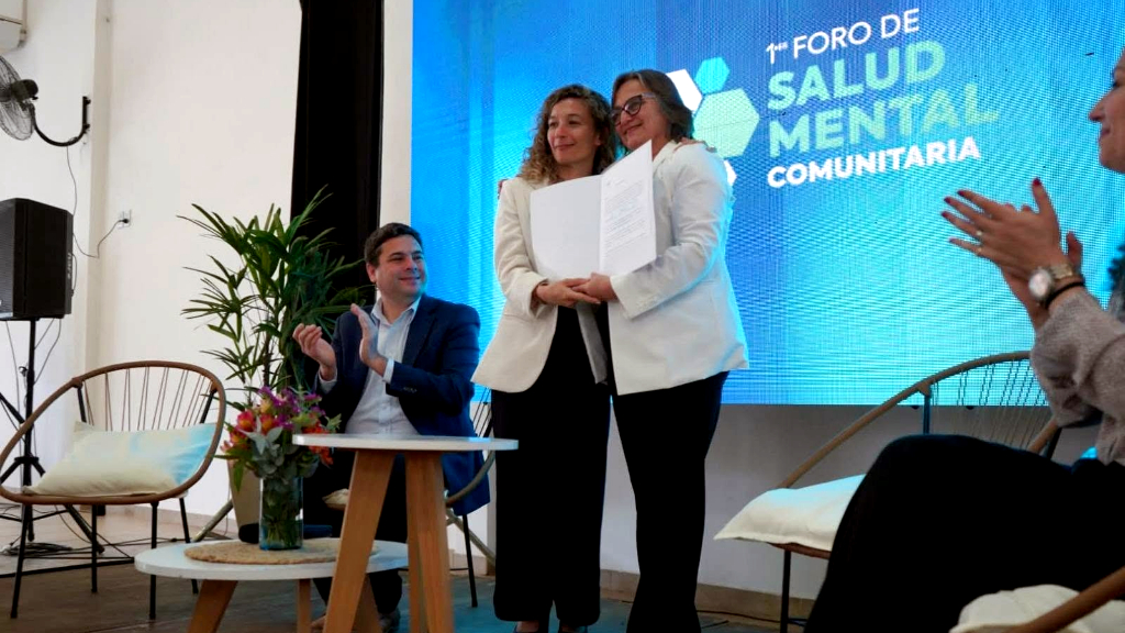 Sandoval participó de un foro sobre salud mental