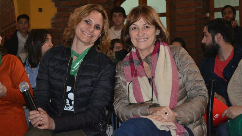 Magni en encuentro del feminismo socialista