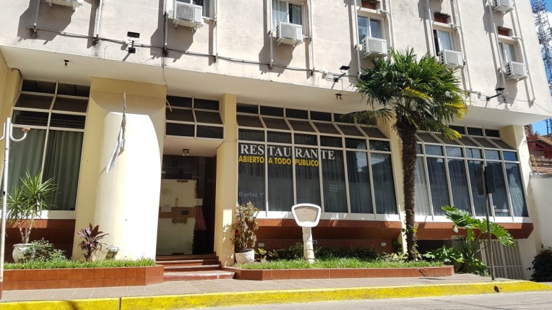 Cerró el hotel Carlos 1º: “La crisis es brutal, peor que la del 2001”, definió el dueño