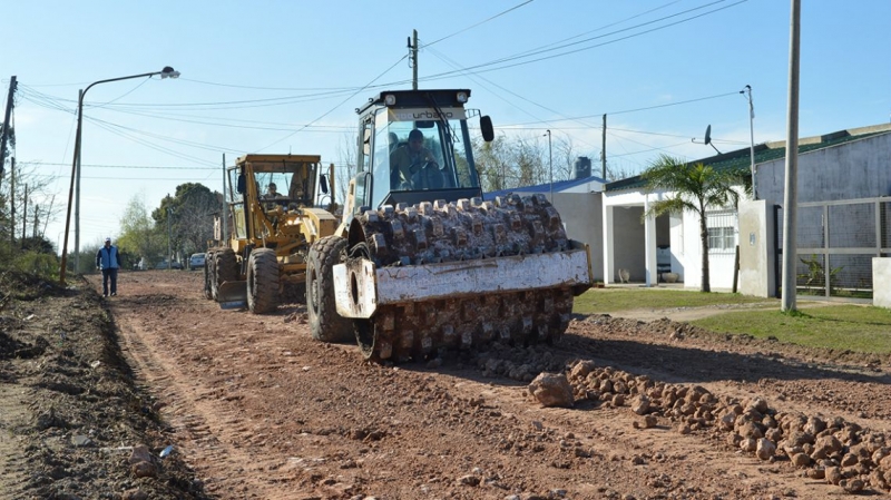 El municipio licita la reparación de 100 cuadras de calles de tierra