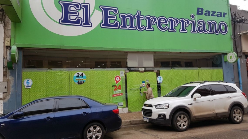 Cerró bazar El Entrerriano en Concepción y despidió a 5 trabajadores