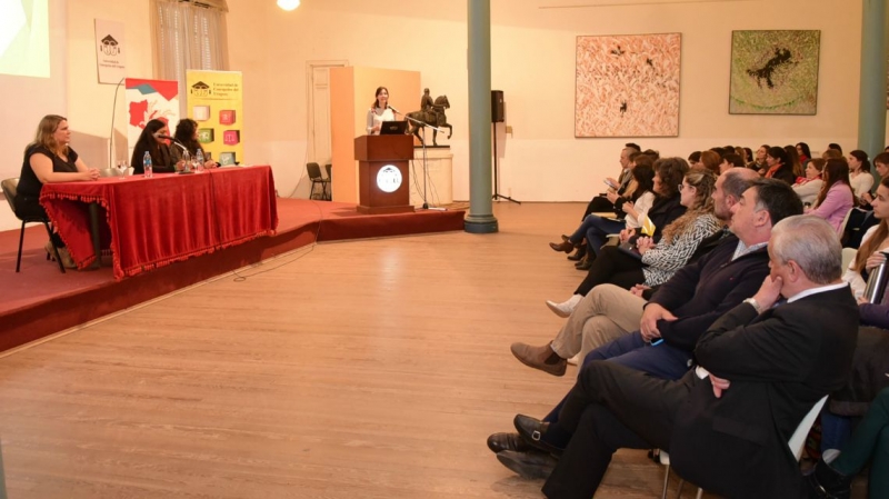 Jornada sobre Nutrición: Abordaron la temática de obesidad en las escuelas