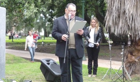 Inauguración del busto en homenaje al ex Presidente Raúl Alfonsín | Imagen: Babel, Valodia Nichajew