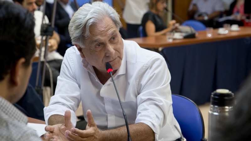 Solanas pide suspender las ejecuciones y reprogramar planes de ahorro 