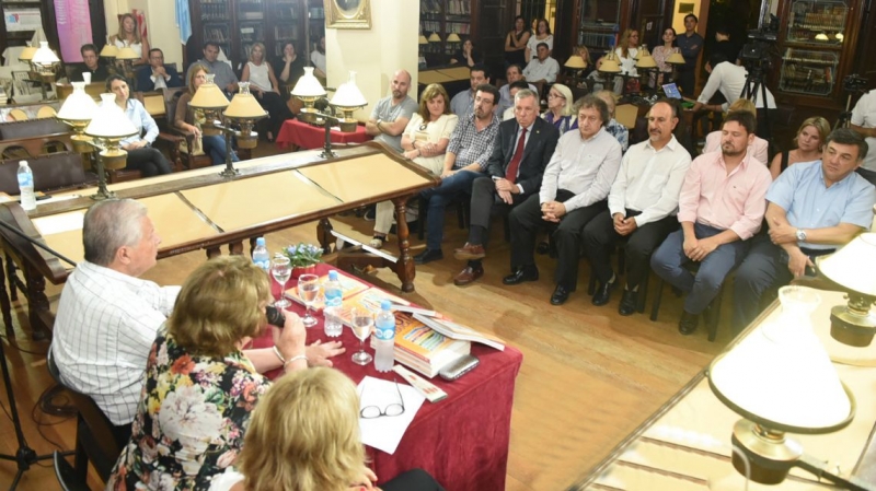 Presentaron la Guía Educativa de Concepción del Uruguay