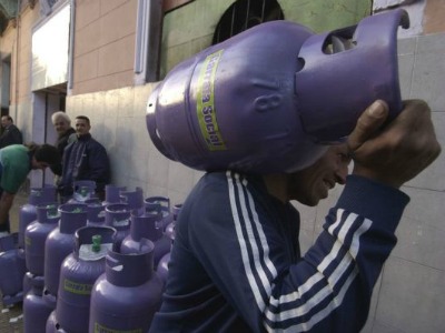 Continúa la entrega de bonos para la garrafa social