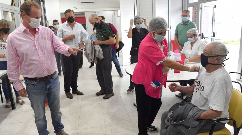 Entre Ríos comenzó a vacunar a sus mayores de 70