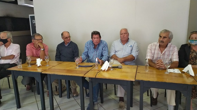 Alasino, Moine y Martínez Garbino hablaron de participar en las PASO de JXC
