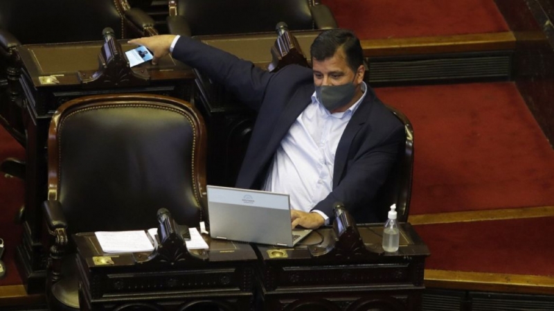 Casaretto presentó proyecto para las PASO