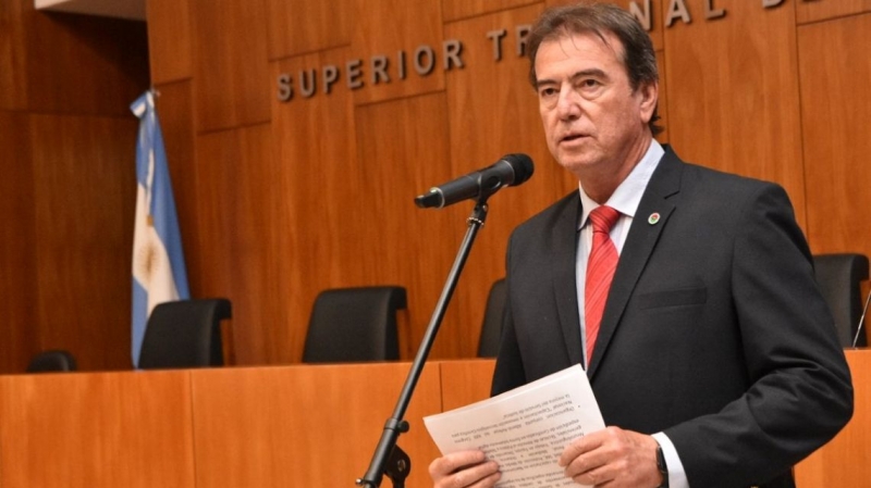 Castrillón no tendrá juicio político