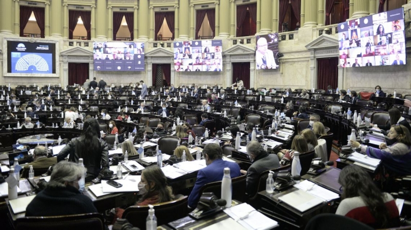 La postergación de las elecciones tiene media sanción