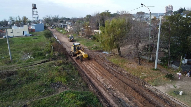 Comenzaron los trabajos para construir la calle canal en Ejército de los Andes