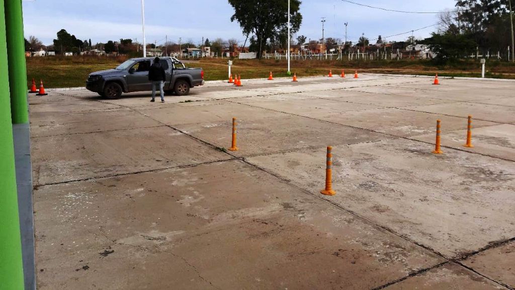 El área de evaluación teórico-práctica de Licencias de Conducir se trasladó al CECAT