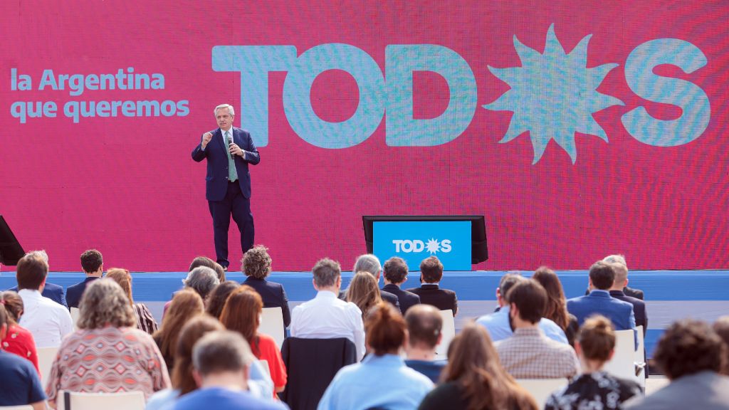 “Hay dos modelos de país en pugna: Un Estado presente e igualador, o el sálvese quien pueda”