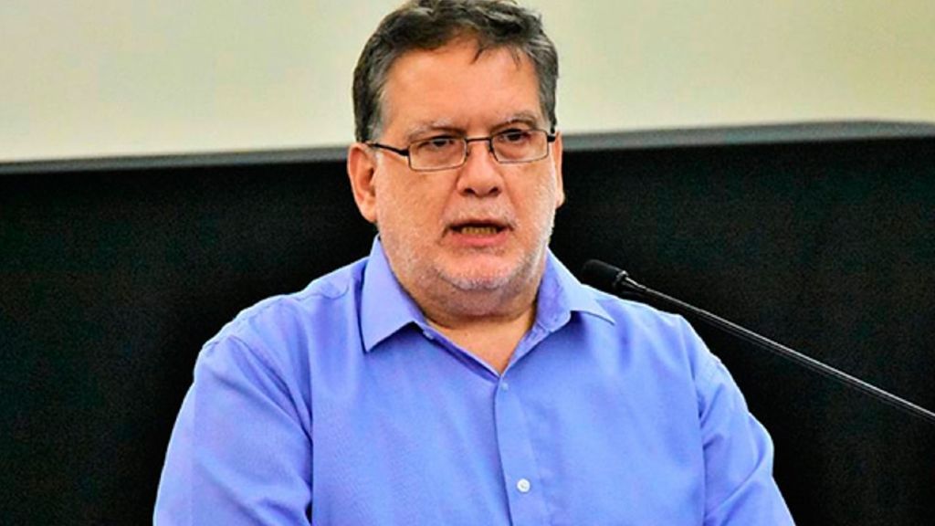 Francolini les pidió la renuncia a todos los secretarios y directores del municipio