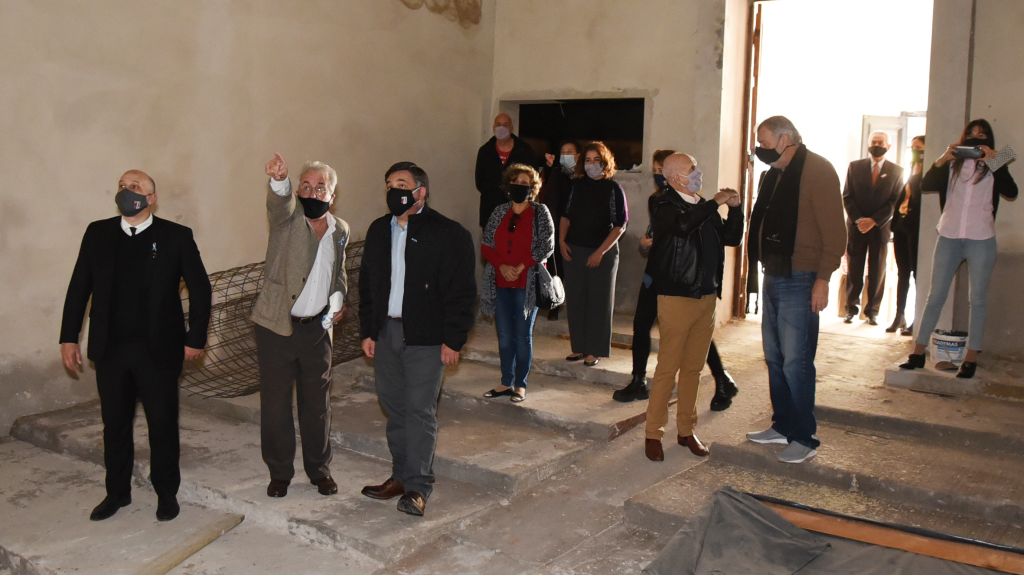 Tras el incendio, se reconstruye la tradicional Casa de la Cultura