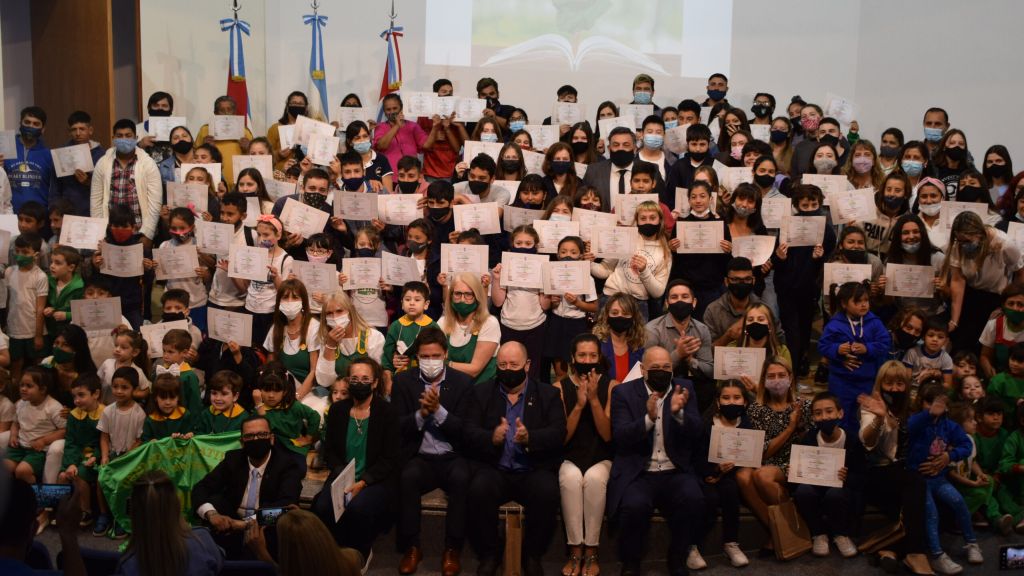 Se entregaron los premios de las “Olimpiadas del Conocimiento”