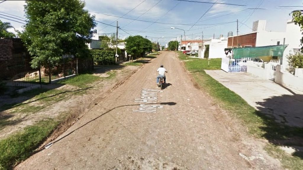 Más de 200 familias se beneficiarán con la pavimentación de calle Henri