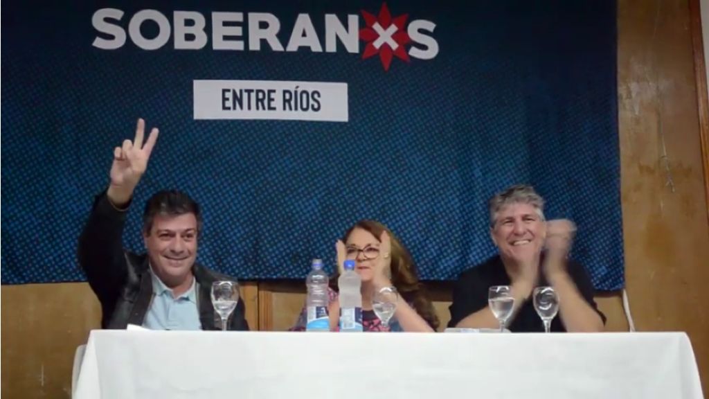 “Somos verticales de arriba hacia abajo, pero también de abajo hacia arriba”