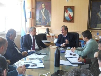 Schepens se reunió con Lauritto y con el titular del IAPV