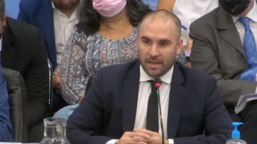 Guzmán expone en el Congreso por el acuerdo con el FMI