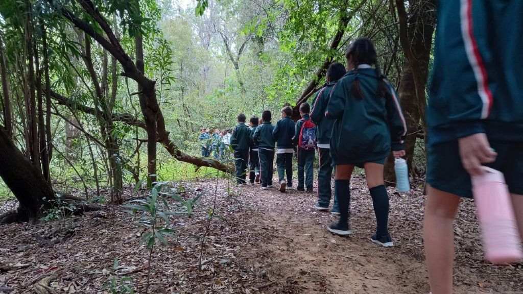 Se iniciaron las actividades de senderismo con los establecimientos educativos