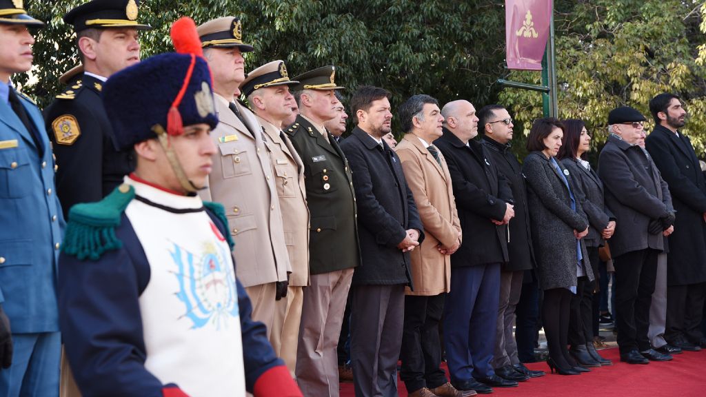 La comunidad celebró el Día de la Bandera y honró la memoria de Manuel Belgrano