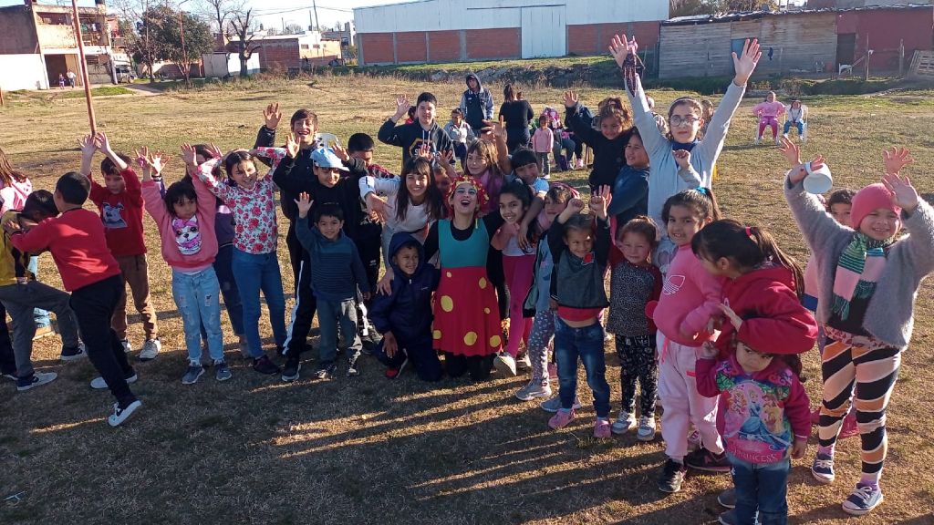 Continúan las actividades culturales y educativas en los SUM