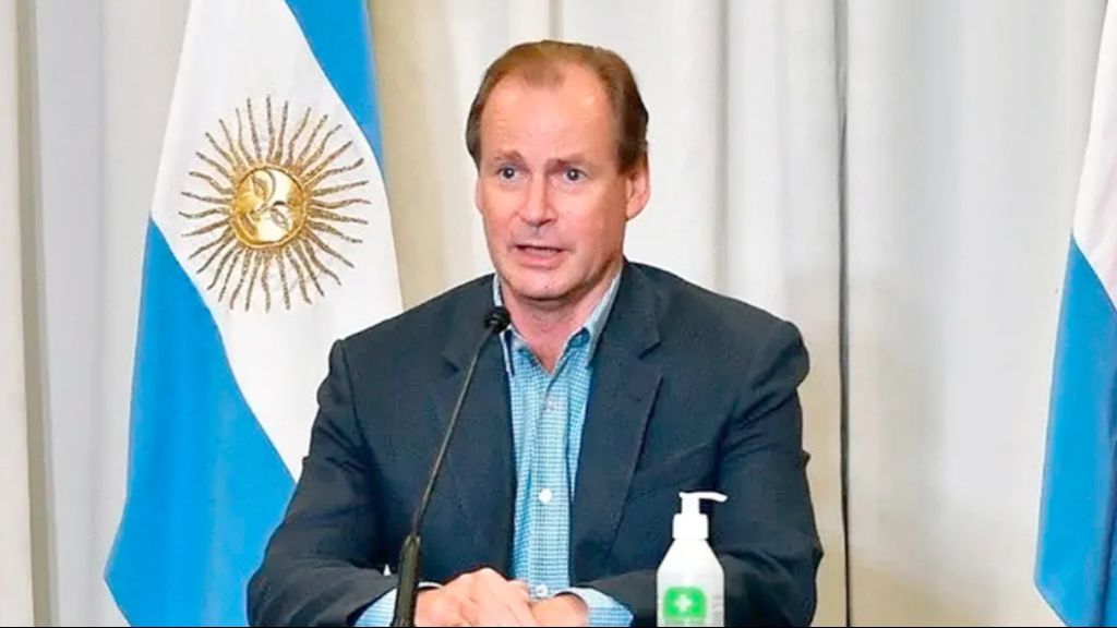 Bordet divide el ministerio que deja Bahillo