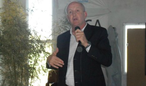 Viale quiere saber por qué la Provincia no transfiere fondos a las comunas