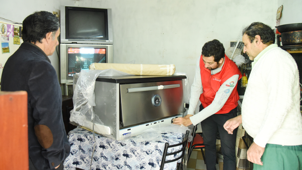 Herramientas a más emprendedores locales