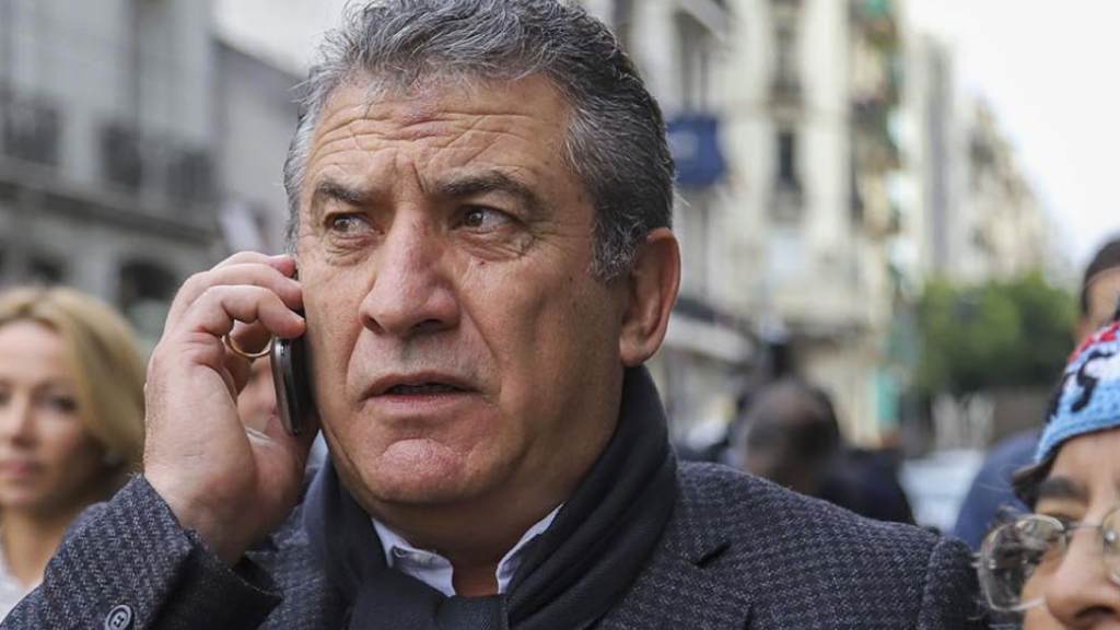 Urribarri retirará su presentación ante el STJ para ser candidato a gobernador