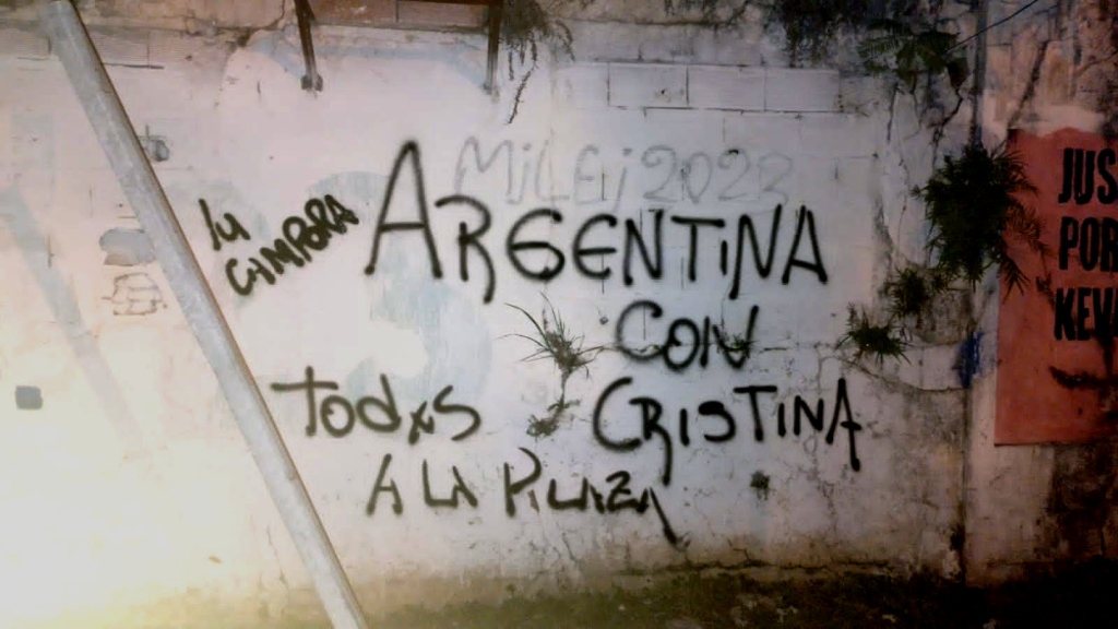 La Cámpora salió a pintar por Cristina