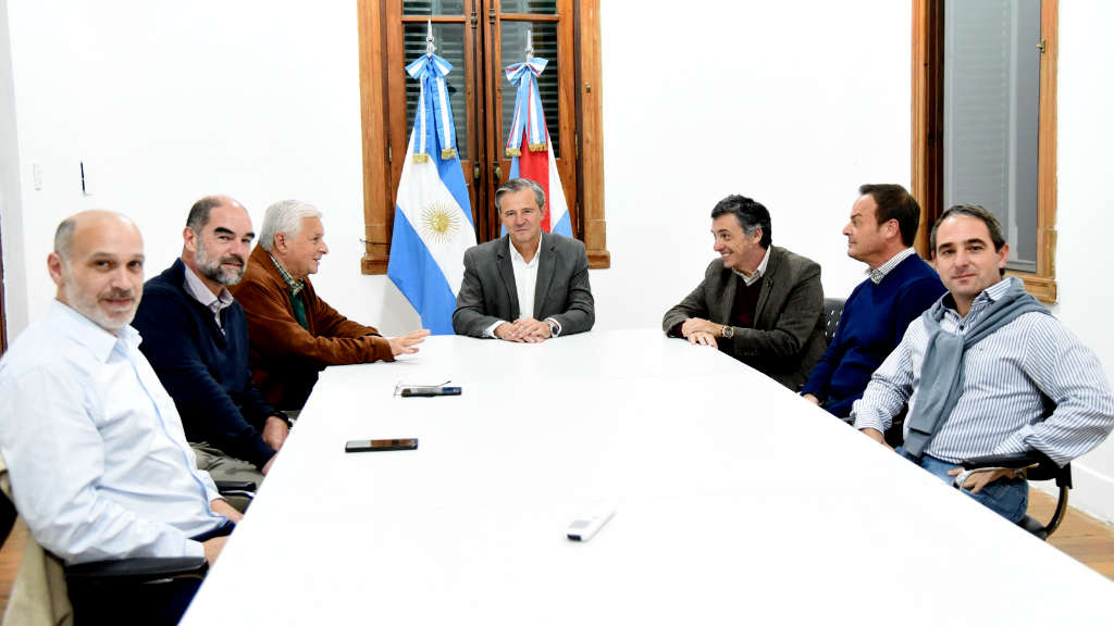 Lauritto se reunió con Bahl