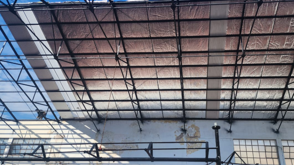 Concepción del Uruguay: avanza la instalación del nuevo techo del Mercado municipal