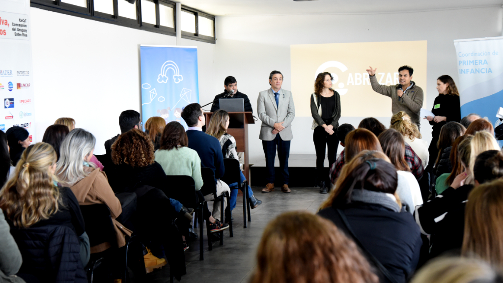 Se desarrolló un taller intensivo sobre primera infancia